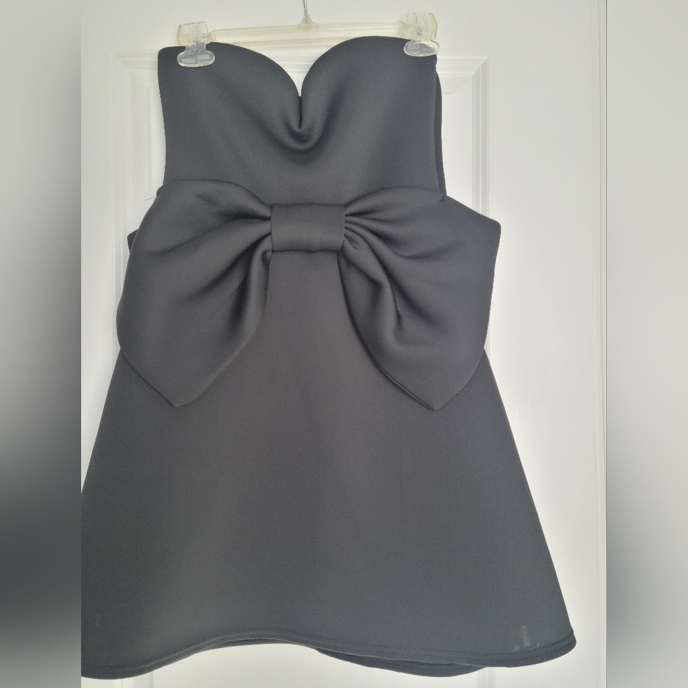 NWT Boohoo skater bow dress
